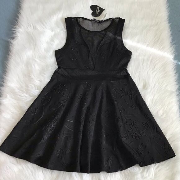 LF PAPER HEART LITTLE BLACK MINI DRESS NWT Sz 10 - Picture 1 of 10